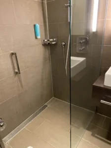 bad-Atlantic-Hotel